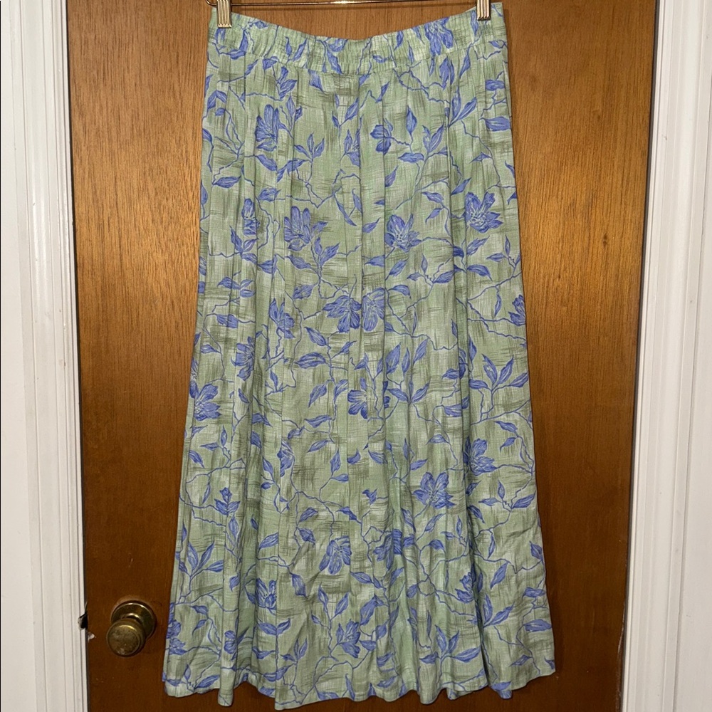 •SAG HARBOR•SAGE GREEN WITH BLUE FLORAL A-LINE MIDI SKIRT SIZE PETITE MEDIUM EUC - Picture 5 of 10